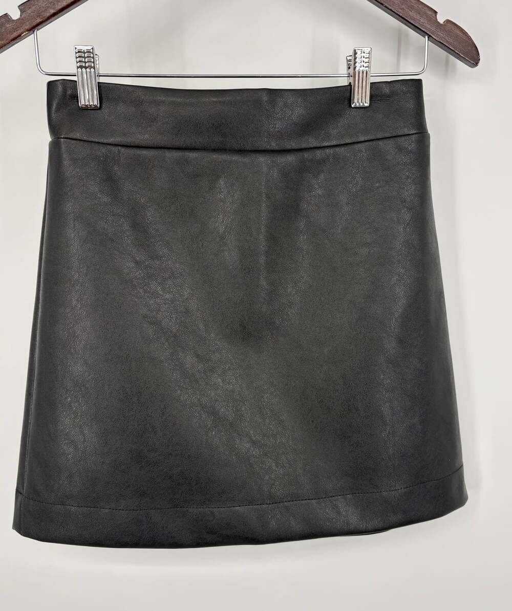 00 J Crew Vegan Faux Leather Black Mini Skirt Grunge Goth Bikercore